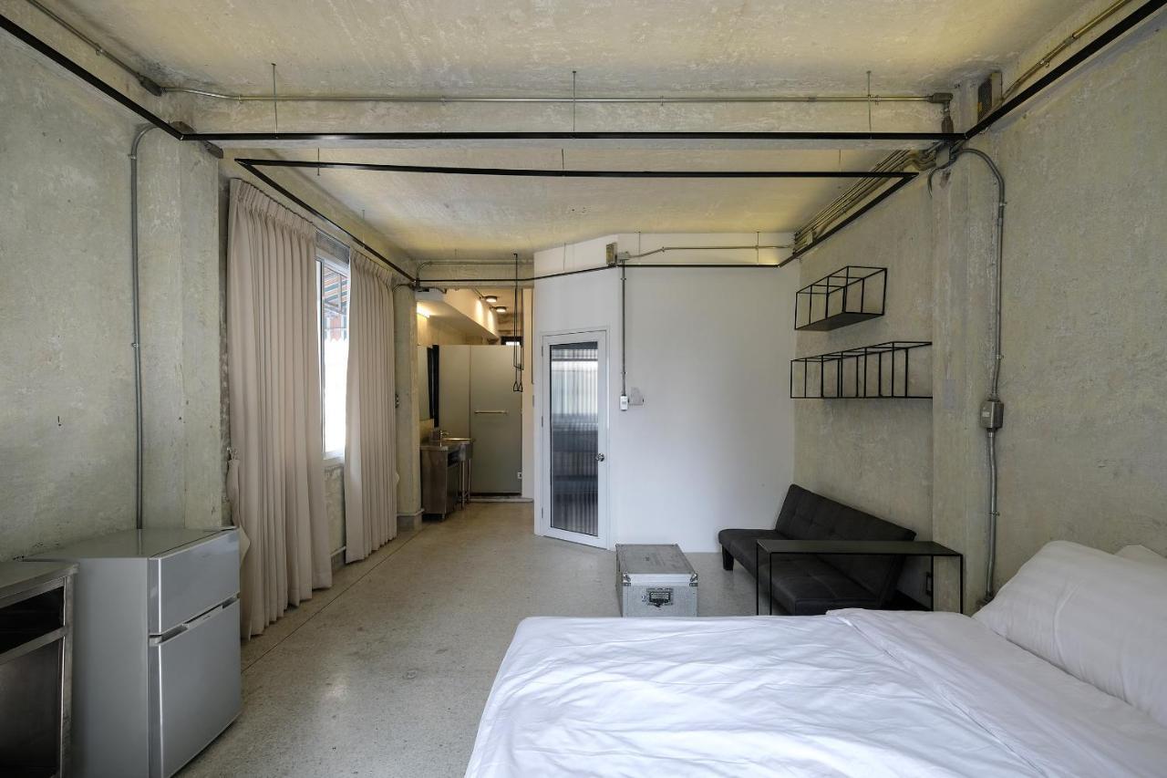 Ep1 Shophouse Hotel Bangkok Exterior foto