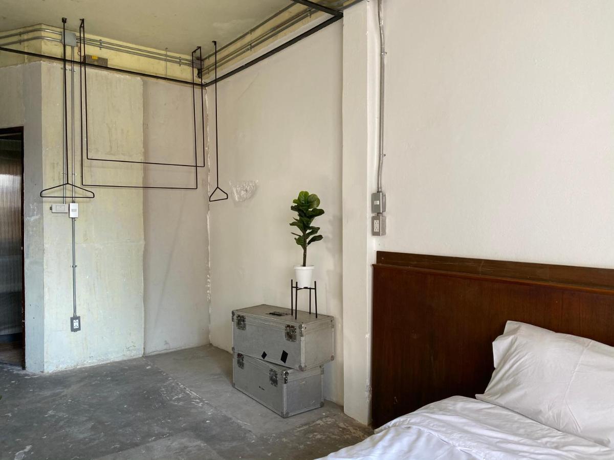 Ep1 Shophouse Hotel Bangkok Exterior foto